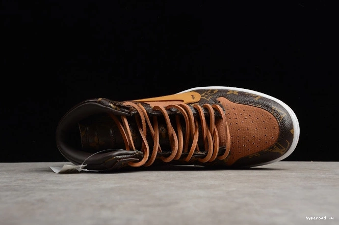 Off-Louis Air AQ0818-158 AJ1 x OW 1 Jordan 0925